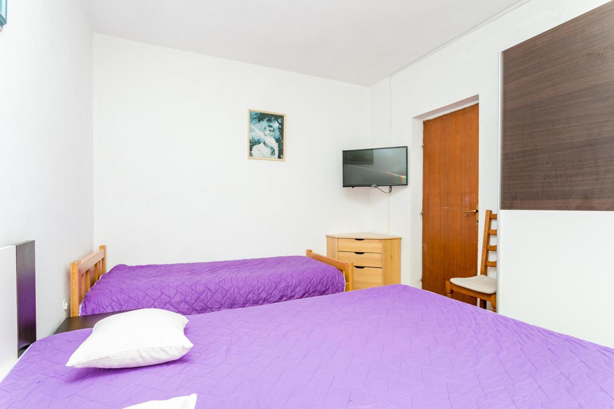 Apartments And Rooms With Parking Space Supetar, Brac - 5658 Szoba fotó